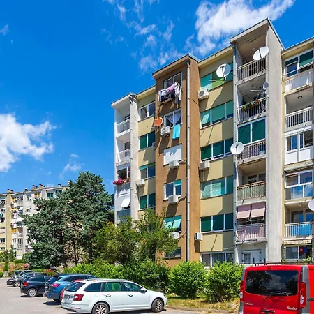 Awesome In Apartment *